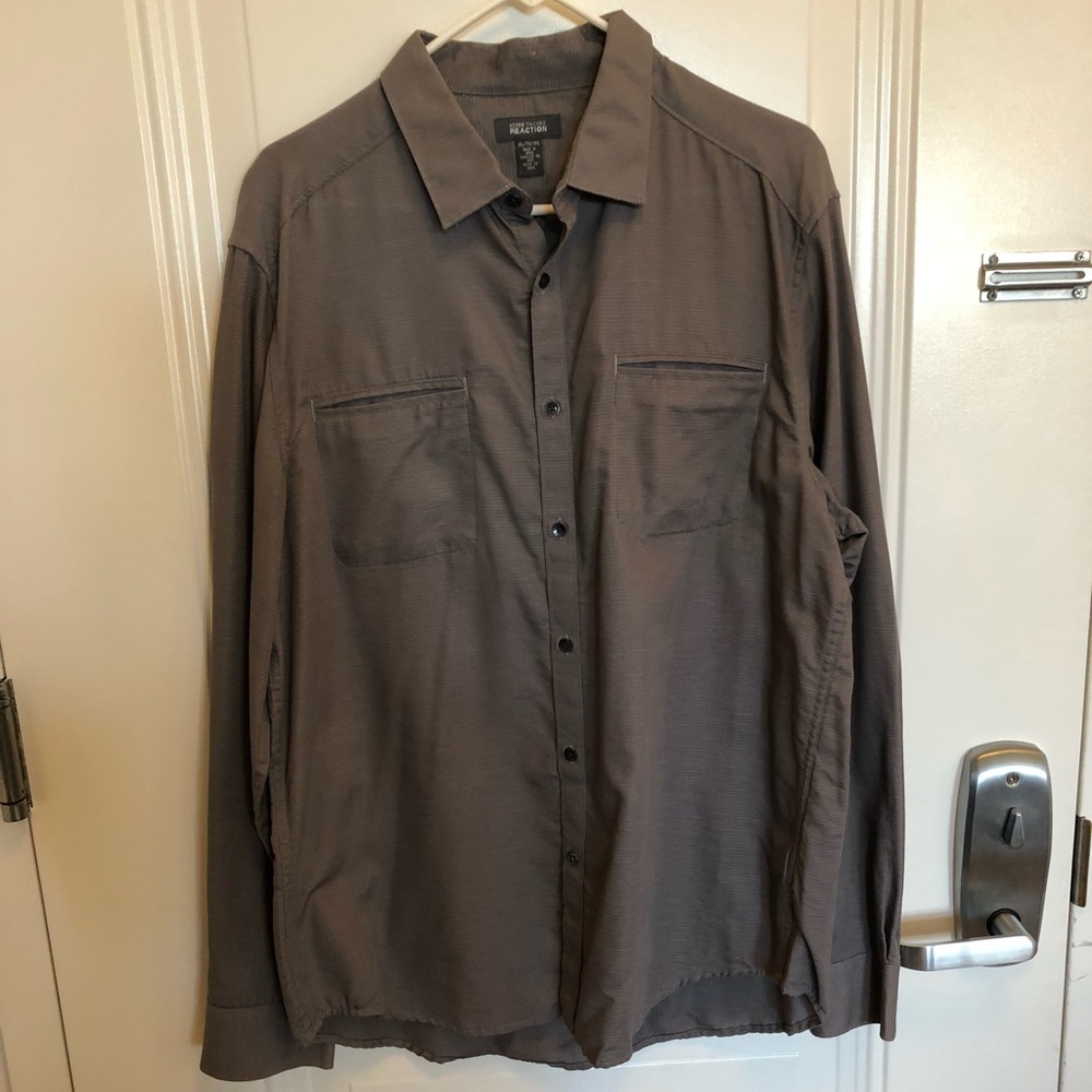 Kenneth Cole Reaction Button Down Gray Shirt XL - Picture 3 of 8